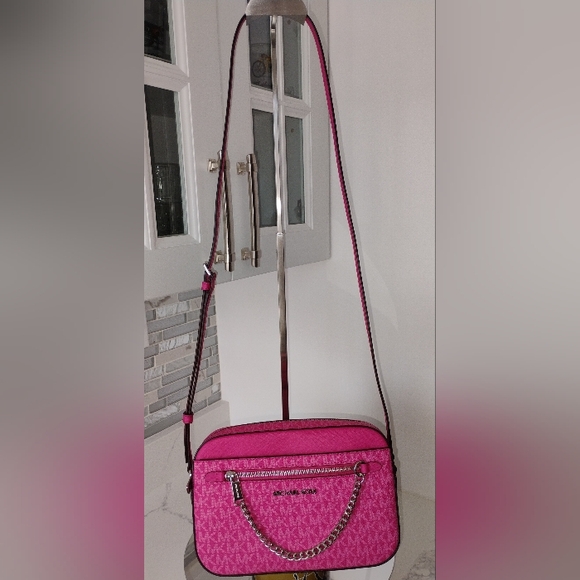 NEW Michael Kors Crossbody Bag - Dragon Fruit Monogram - Picture 3 of 13